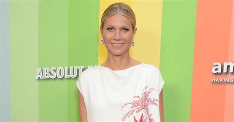 nude pics of gwyneth paltrow|Gwyneth Paltrow Poses Nude in Goldfinger 